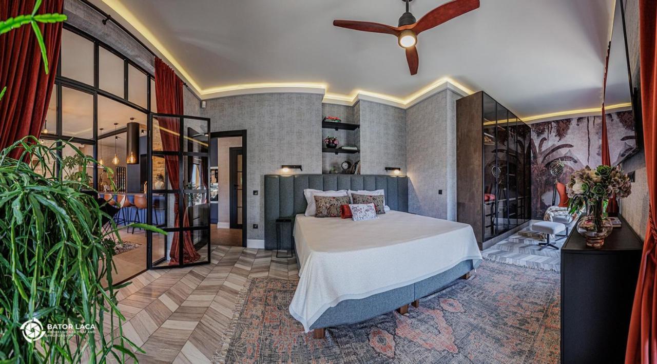 Buekk Penthouse, Panorama Jacuzzival Apartment Miskolc Bagian luar foto