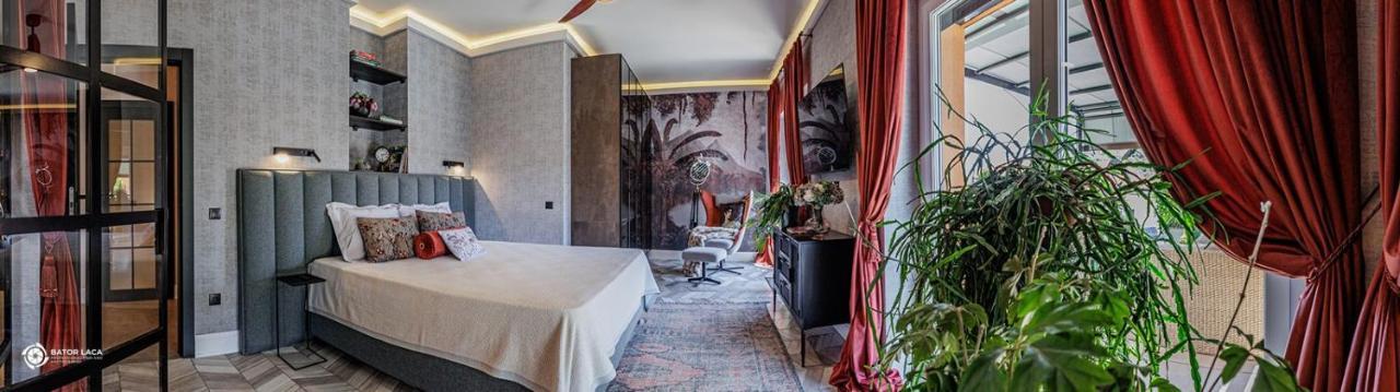 Buekk Penthouse, Panorama Jacuzzival Apartment Miskolc Bagian luar foto